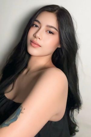 Portrait of Cheena Dizon